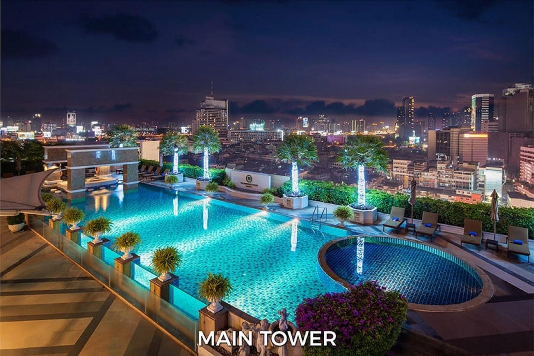 The Berkeley Hotel Pratunam Bangkok Exteriér fotografie Main Tower