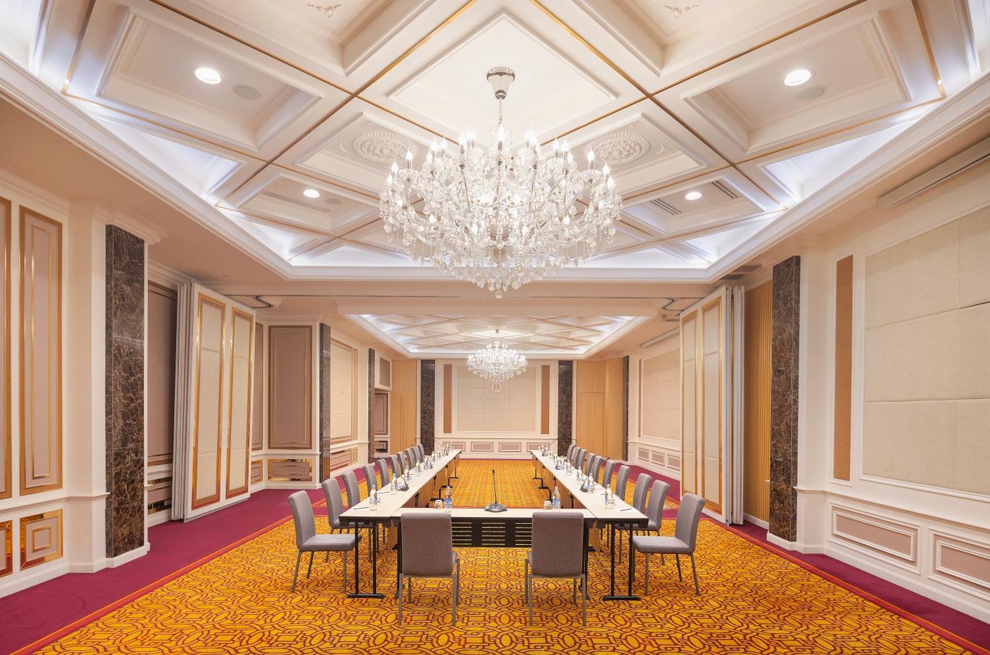 The Berkeley Hotel Pratunam Bangkok Exteriér fotografie Meeting room